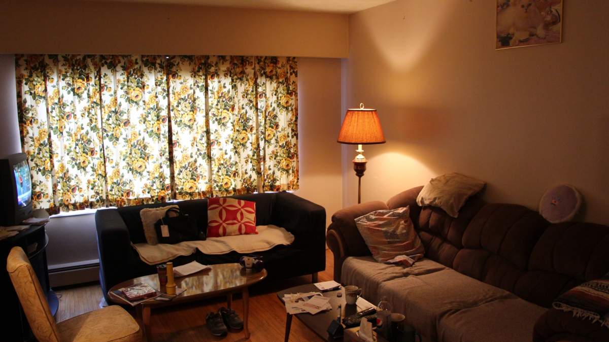 Don and Eleanor Gorman’s cozy Metrotown one-bedroom apartment.