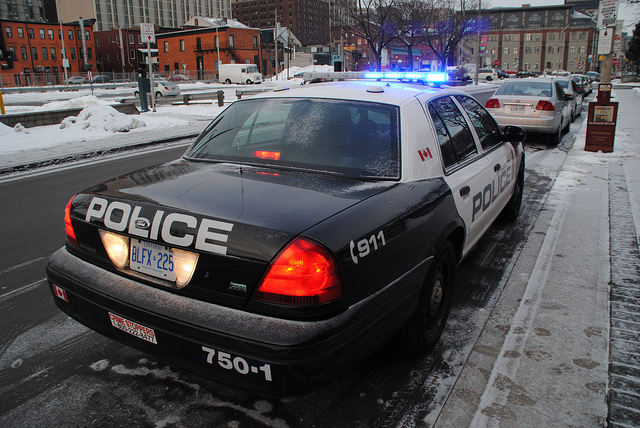 Snowstorm aids Hamilton police in arrest of robbery suspect - image