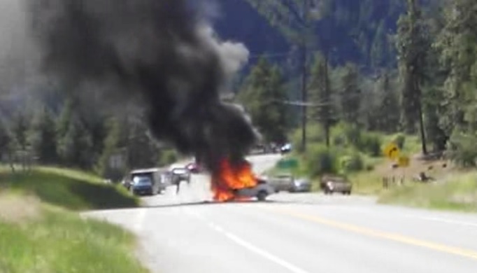 Fiery crash shuts down Highway 3 near Hedley - image