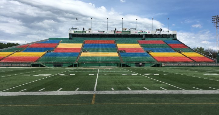 Старият Taylor Field /Mosaic Stadium в Regina беше съборен през