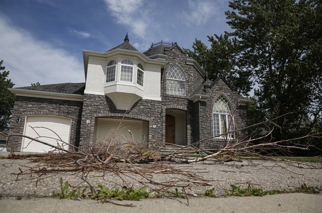 High River almost rebuilt after Alberta flood in June 2013 - image