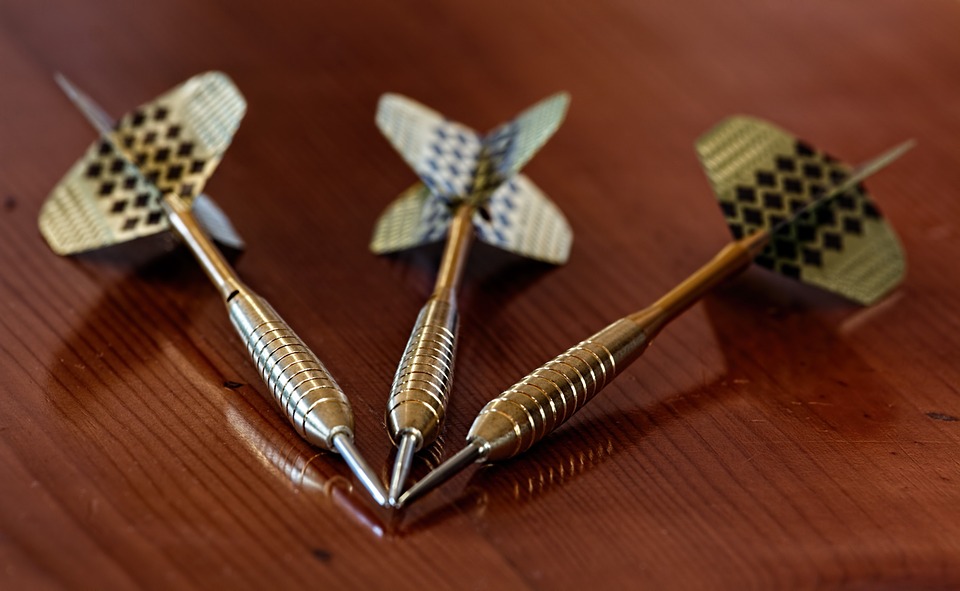 Ongoing History Daily: Why would you throw DARTS at a gig?