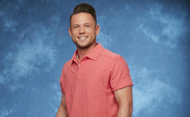 The Bachelorette' contestant Lee Garrett under fire for offensive tweets -  National 