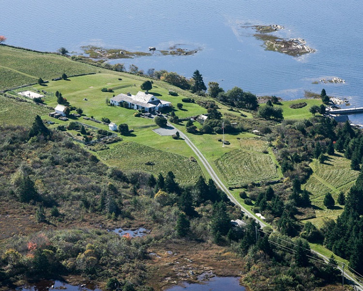 This 270-acre home found just 30 minutes from the Town of Lunenburg includes a beach volleyball court and statement fireplaces.