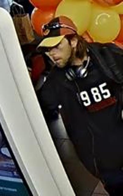 Arrest warrant issued for Hamilton man in debit and credit card theft case - image