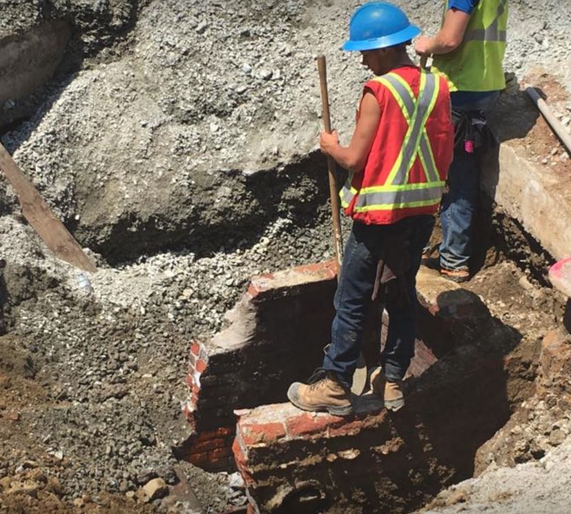 Argyle Street manhole