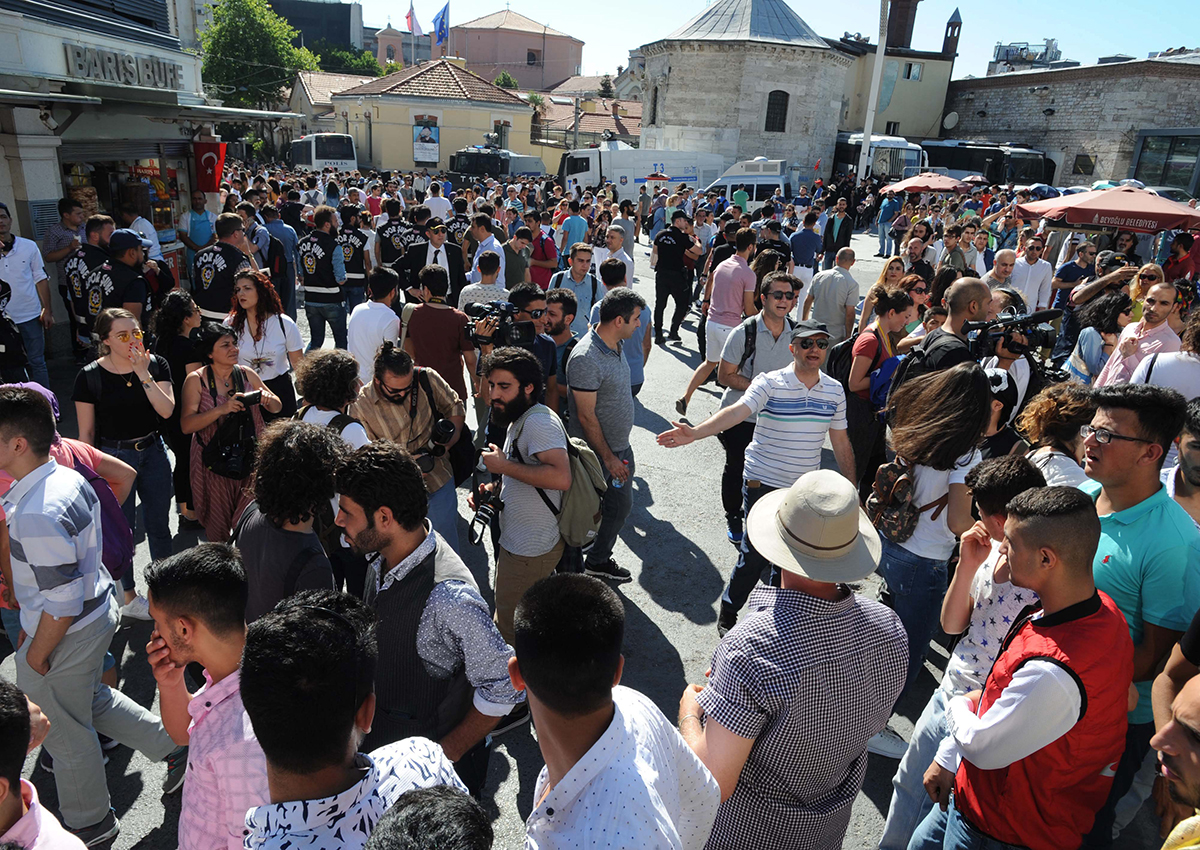 People who gathered around Taksim Square of Turkeyâ€™s Ä°stanbul for holding the Pride March 2017 were not allowed by Turkish police.