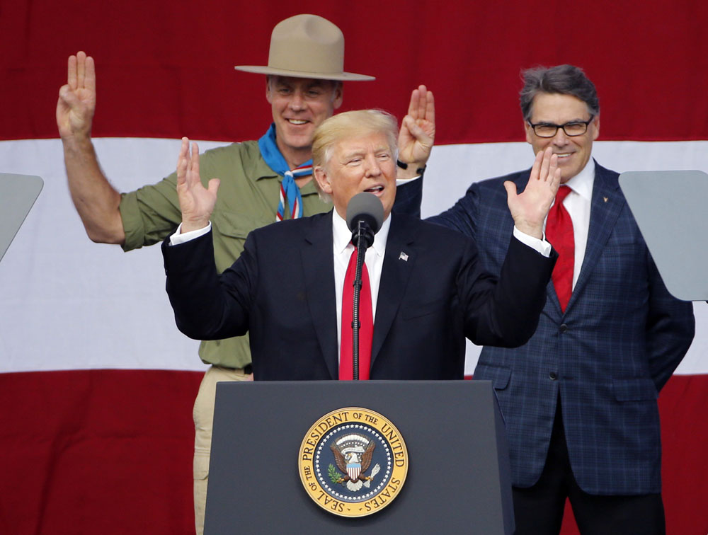U.S. president Donald Trump speaks at the  2017 National Boy Scout Jamboree in Glen Jean,W. Va.,  July 24, 2017. 