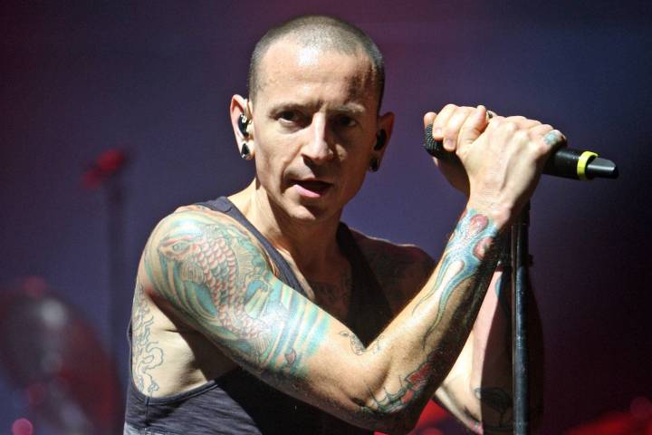 Some Creep Hacked The Twitter Account Of Chester's Widow Hours After His  Death & It's Sickening - ScoopWhoop