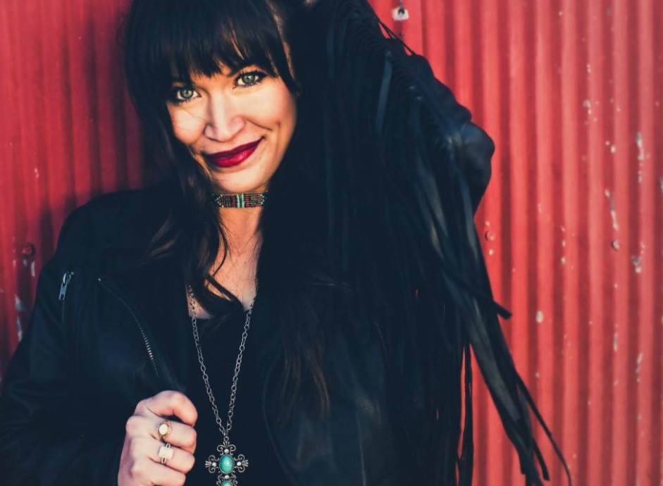 Country singer Abby Nicole died after authorities responded to a report of an injured woman.