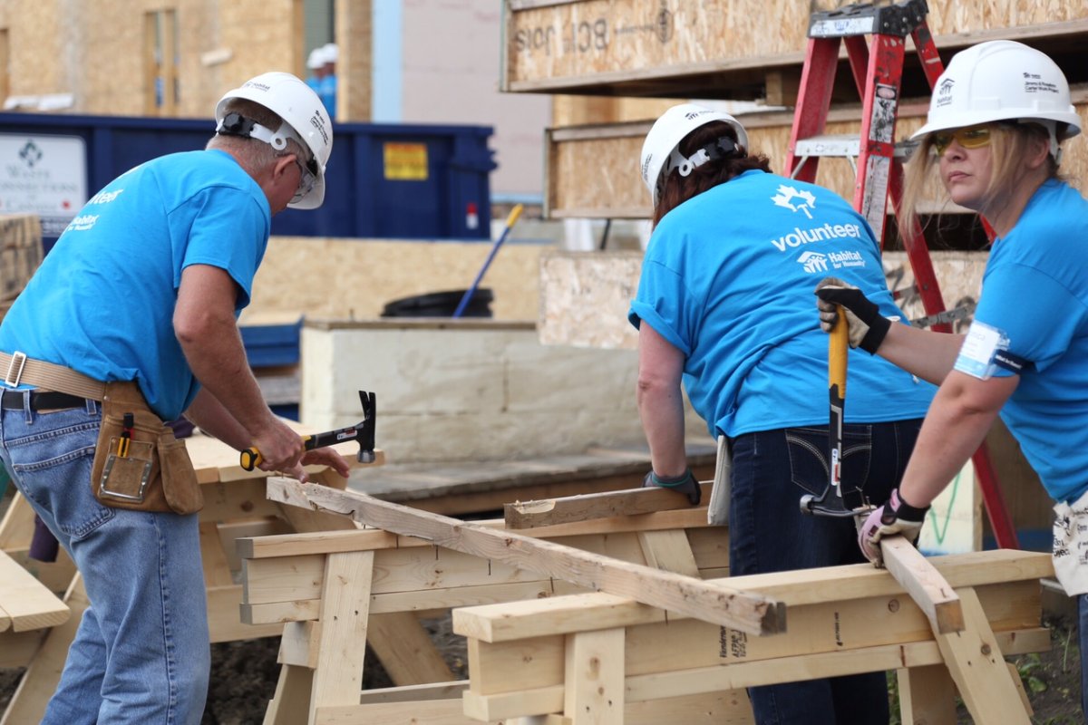 In Photos President Jimmy Carter in Edmonton for Habitat for Humanity