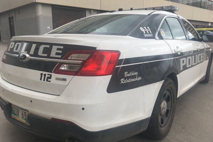 Winnipeg cops seize sawed-off shotgun from man in Osborne Village