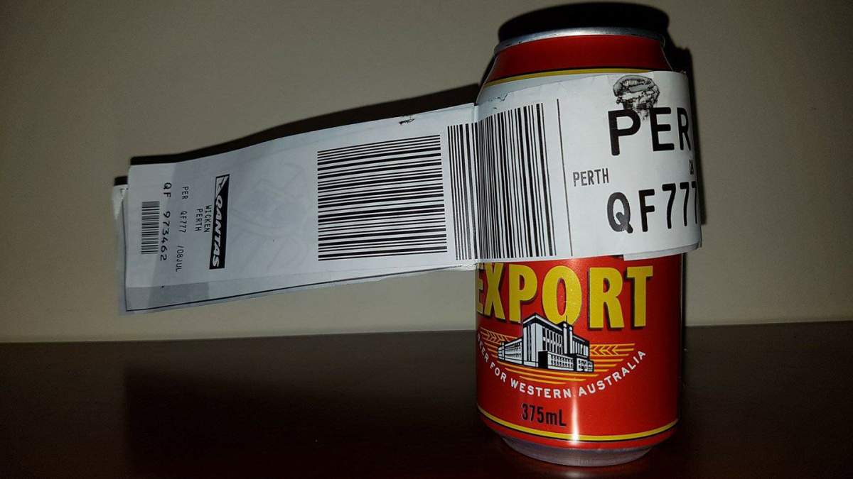 Dean Stinson's documented stunt of seeing if a lone can of beer could survive a flight from Melbourne to Perth has gone viral online.