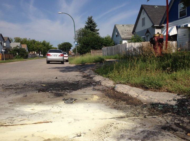 Bomb explosion sends 4 to hospital in Winnipeg Saturday night