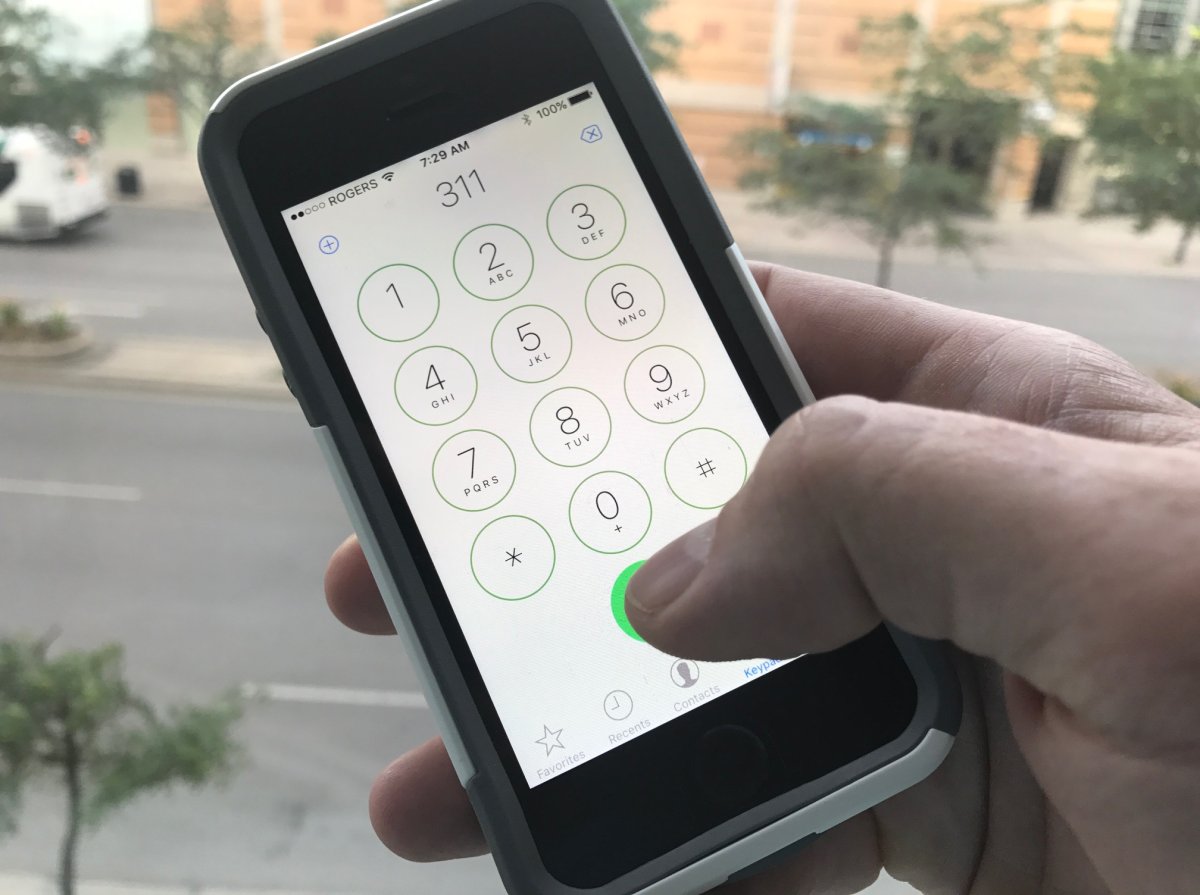A 311 call service may be implemented in London, Ont.