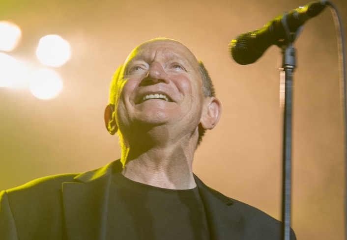 Kenny Shields, the lead singer of Streetheart, passed away in Winnipeg Friday morning.