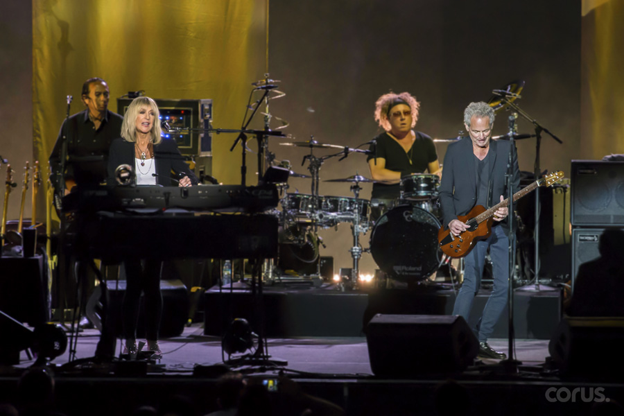 Lindsey Buckingham & Christine McVie @ Budweiser Stage
