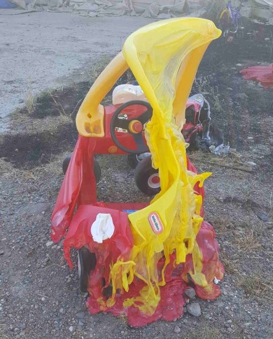 Family loses home to wildfire burning near Monte Lake - image