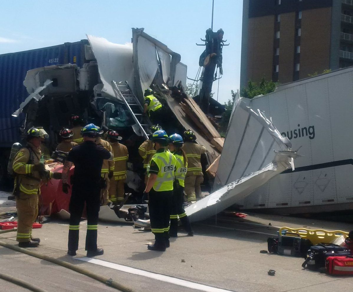 OPP identify driver killed in collision of 3 tractor-trailers on 402 in Sarnia - image