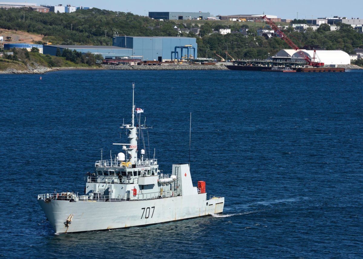 HMCS Goose Bay coordinates operations during Operation Pouncer as part of Exercise CUTLASS FURY in the Halifax harbour on September 12, 2016.

Photo: Cpl Jennifer Chiasson, 12 Wing Imaging Services
SW03-2016-0239-007.