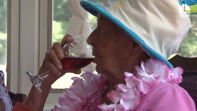 100 Year Old Woman Says The Key To Longevity Is Drinking Wine National Globalnews Ca