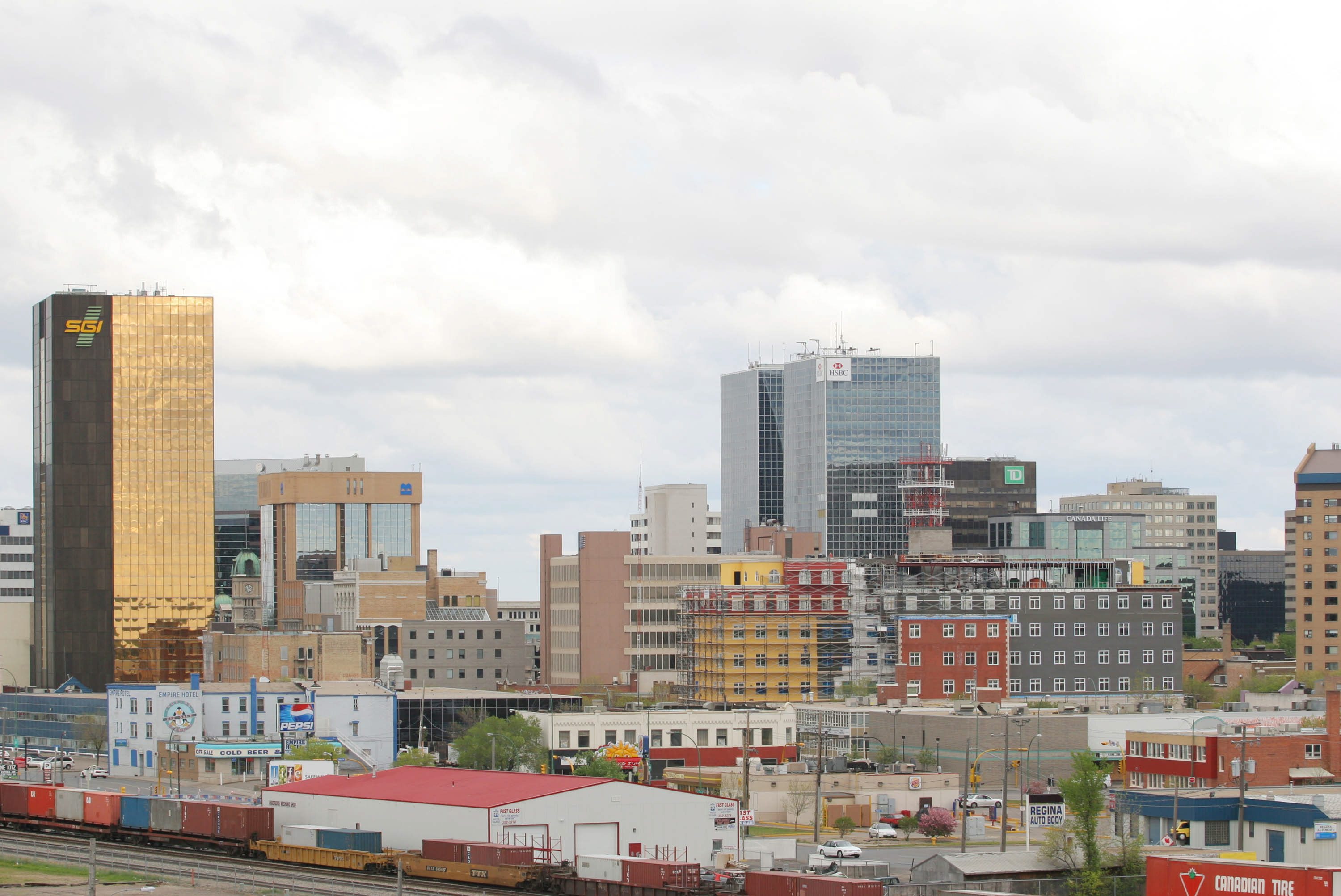 De Regina, Sask. stadsgezicht gezien vanaf Taylor Field op zondag 29 mei 2005.