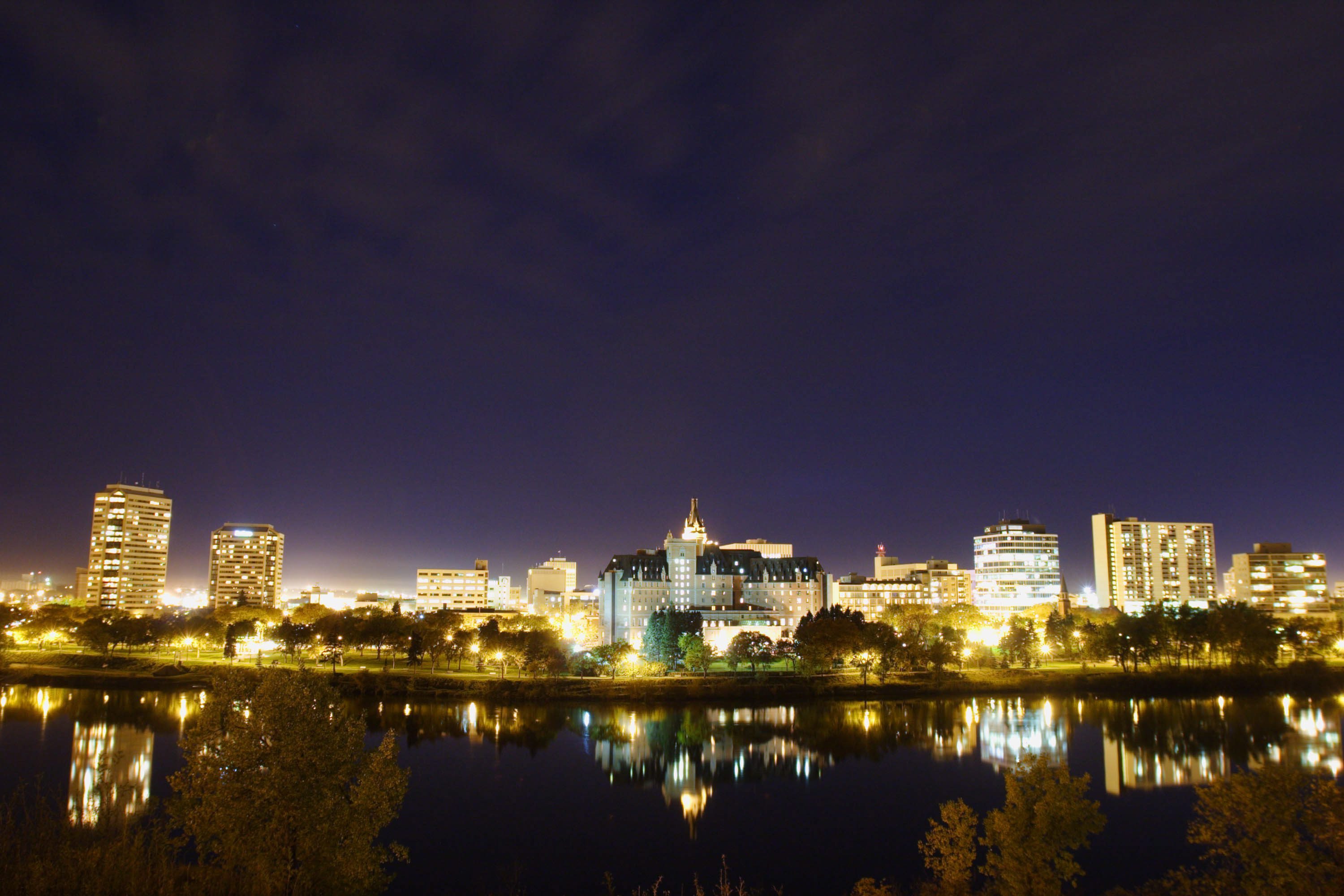 Saskatoonin skyline esitetään syyskuussa. 29, 2005.