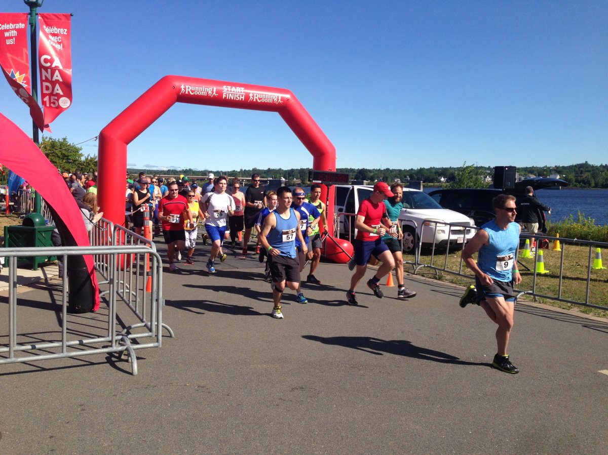 Runners take part in New Brunswick Day's Fredericton Beer Run.