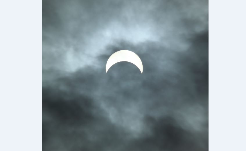 Winnipeg misses out on clear shot of solar eclipse Winnipeg