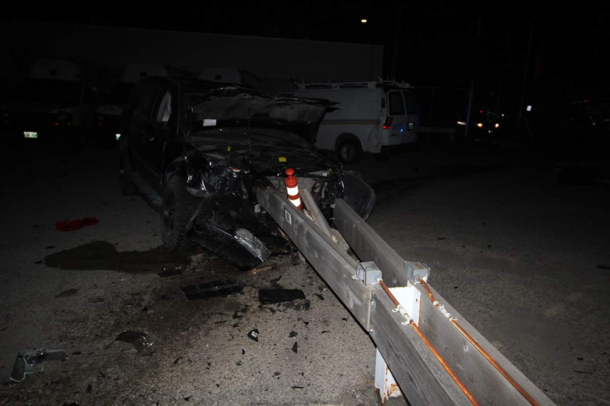 Officer leaps out of way as suspect flees in car after alleged assault ...