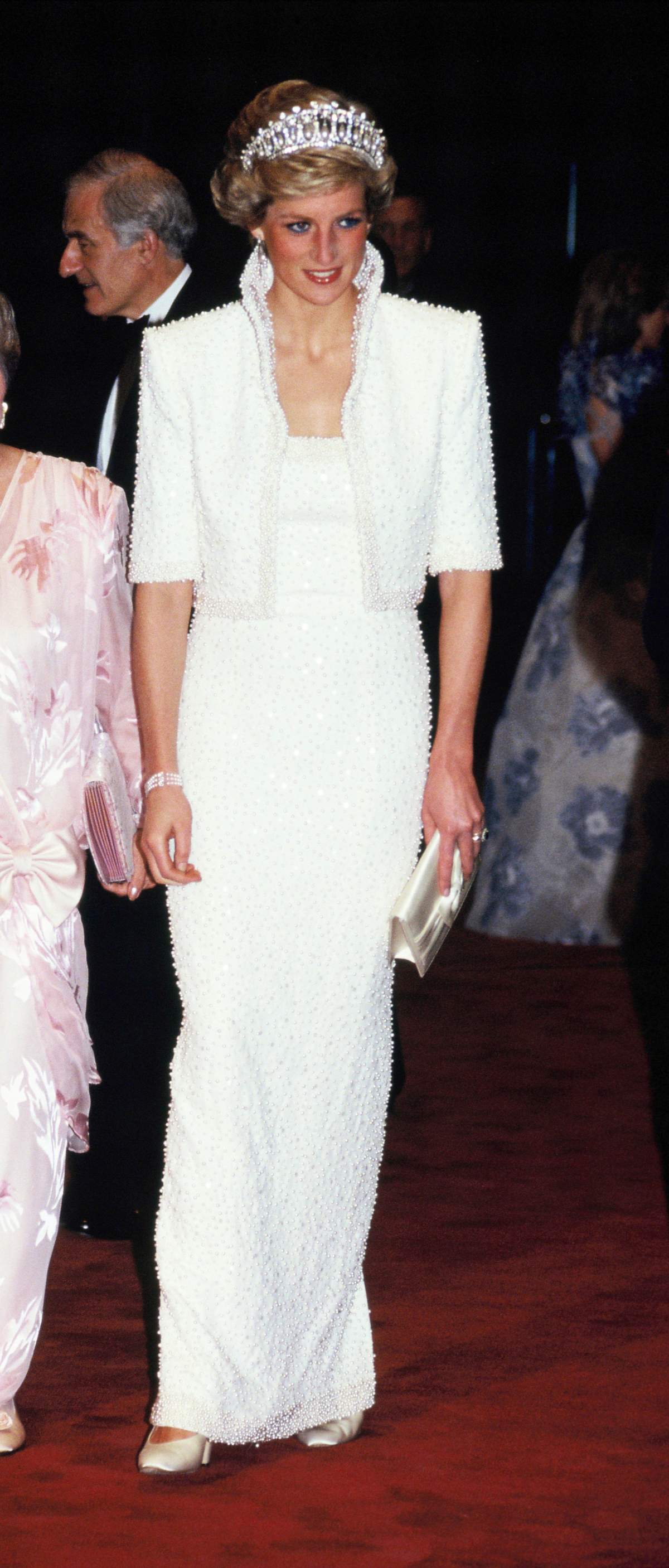 Princess Diana: A style icon through the ages - image