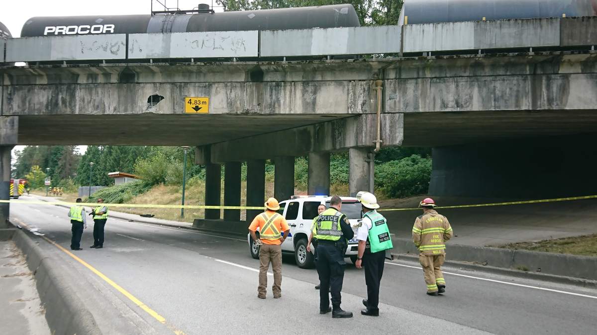 UPDATE: Lougheed Highway open after semi hits overpass - image
