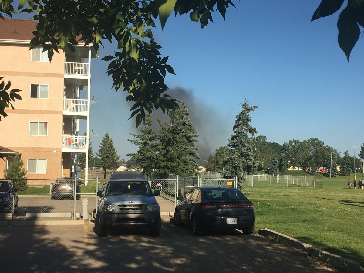 Dozens displaced by northeast Edmonton apartment fire Edmonton