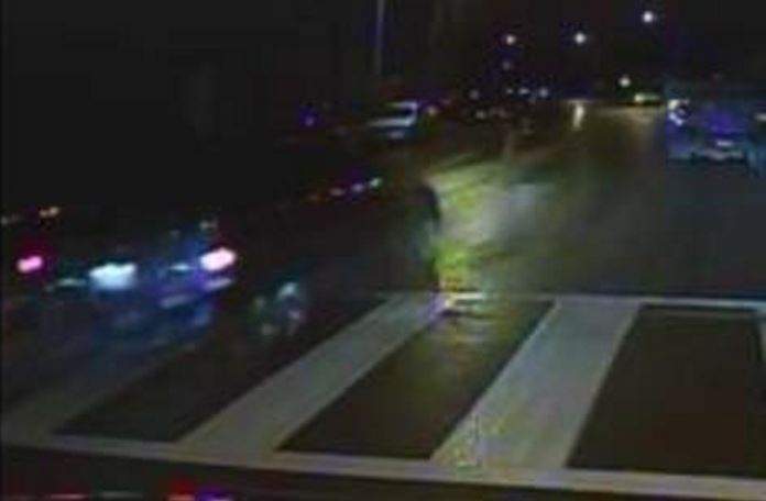 Calgary police have confirmed the vehicle by the offenders in a 2016 homicide was a mid-2000s, dark blue Ford Freestar van.