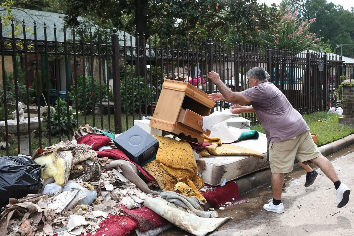 Houston residents in the Lakewood neighborhood return home to begin rebuilding from the devastating effects of Hurricane Harvey.