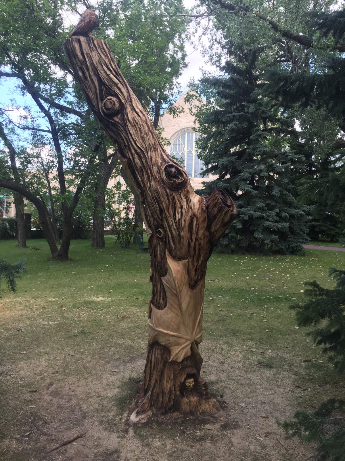 One of the carved trees in Crescent Park.