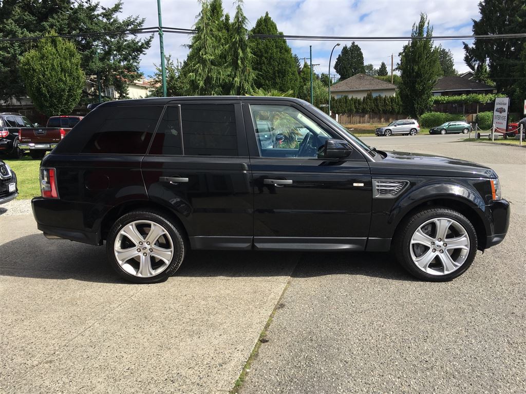 A Range Rover that a man put a $1,000 deposit on, only to see it sold to someone else.