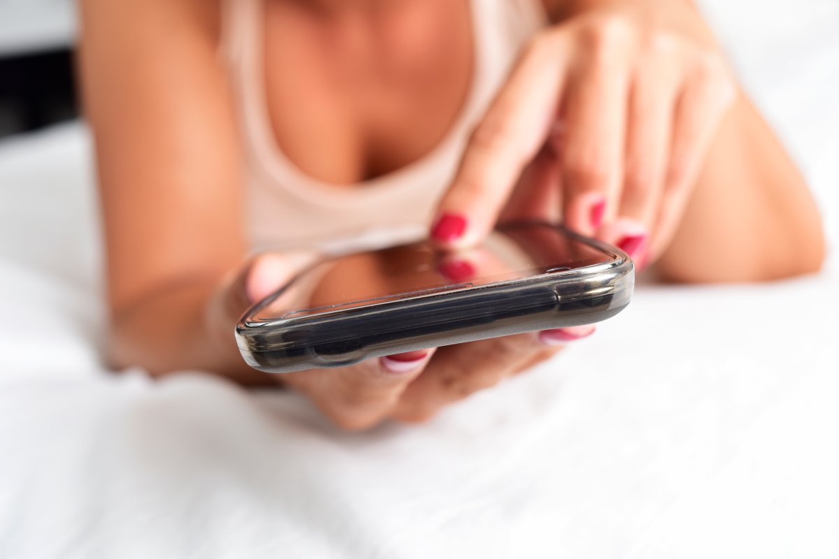 Nomophobia: These are the clear signs you’re too attached to your phone, according to docs - image