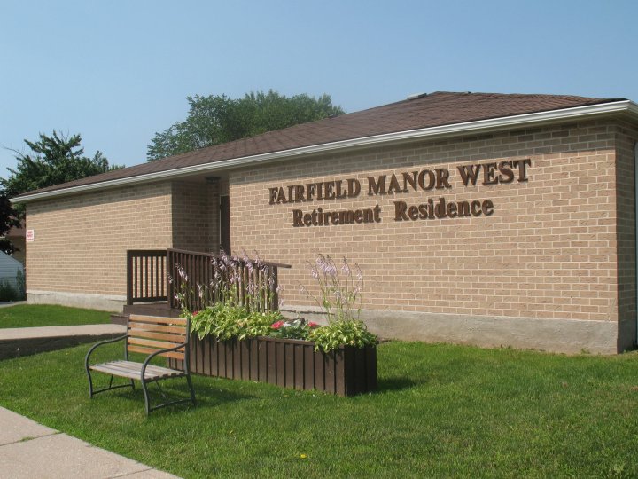 Fairfield Manor West Retirement Residence Classic Car and Bike Show