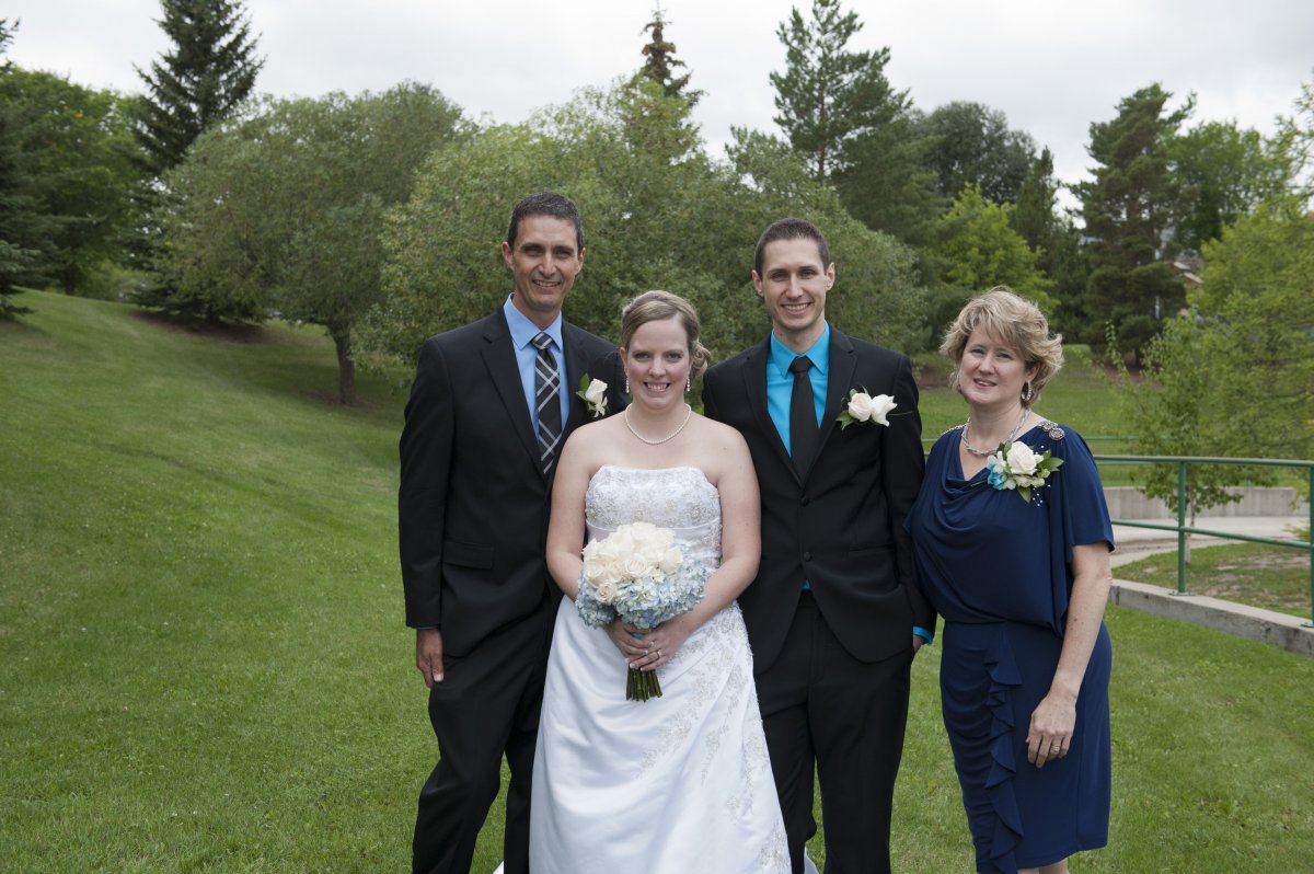 Edmonton woman drowns while on vacation for 30th wedding