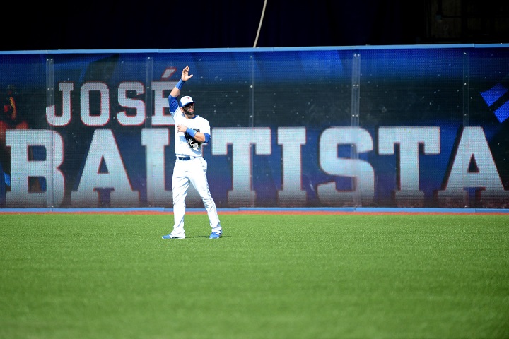 Jose Bautista receives standing ovation from Blue Jays fans in return to  Toronto 