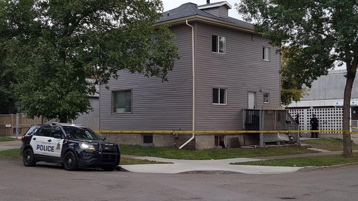 Police investigate a suspicious death in north Edmonton on Sept. 18, 2017. Officers responded to a home in the area of 111 Avenue and 94 Street at around 2 p.m. after someone called 911 for “police assistance,” police said.