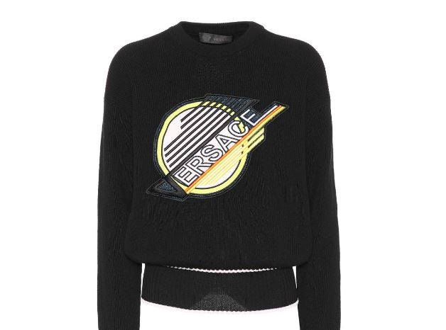 $1,200 Versace sweater looks a lot like old Vancouver Canucks uniform
