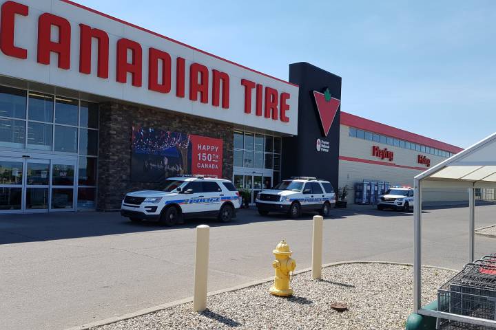 Regina Police will not be laying assault charges on a former Canadian Tire employee who was accused of assaulting a customer on July 26, 2017.