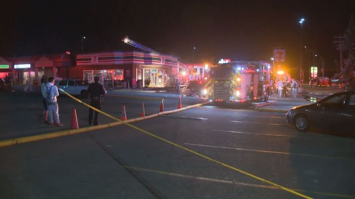 A source told Global News a shooting occurred at a Calgary strip mall in the 4600 block of 37 Street S.W. at around 8:30 p.m. 