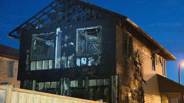 Saskatoon teens hailed as heroes for rescuing neighbours from fire - image