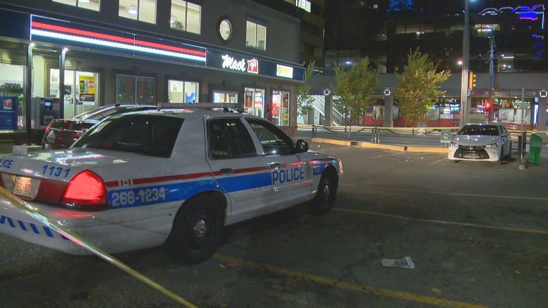 Calgary police investigate a stabbing outside a Mac’s Convenience Store in the 700 block of 8 Street S.W. on Friday, Sept. 29, 2017.