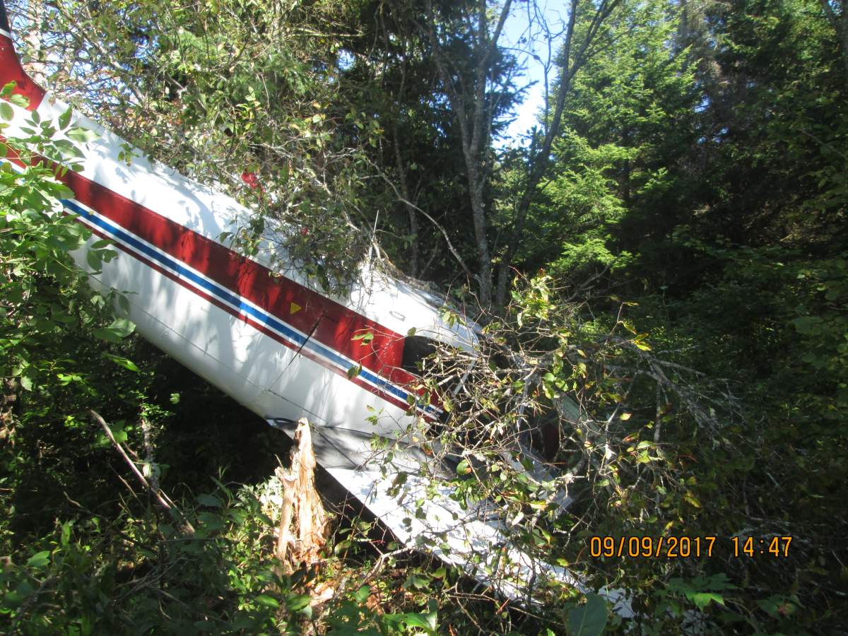 Plane crash near Stanhope Airport sends 2 to hospital - image