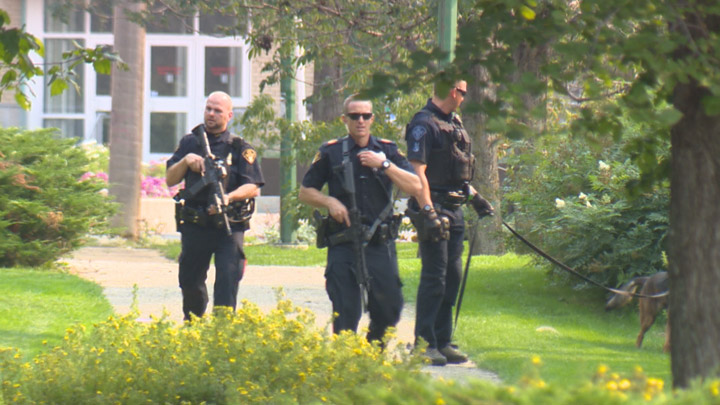 Heavy Saskatoon police presence in Exhibition neighourhood after youth shot.