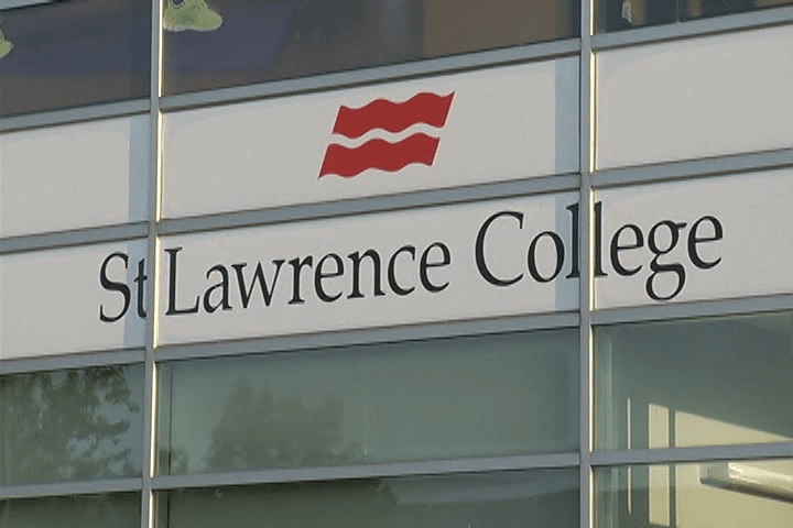 St. Lawrence College to continue mandatory masking policy